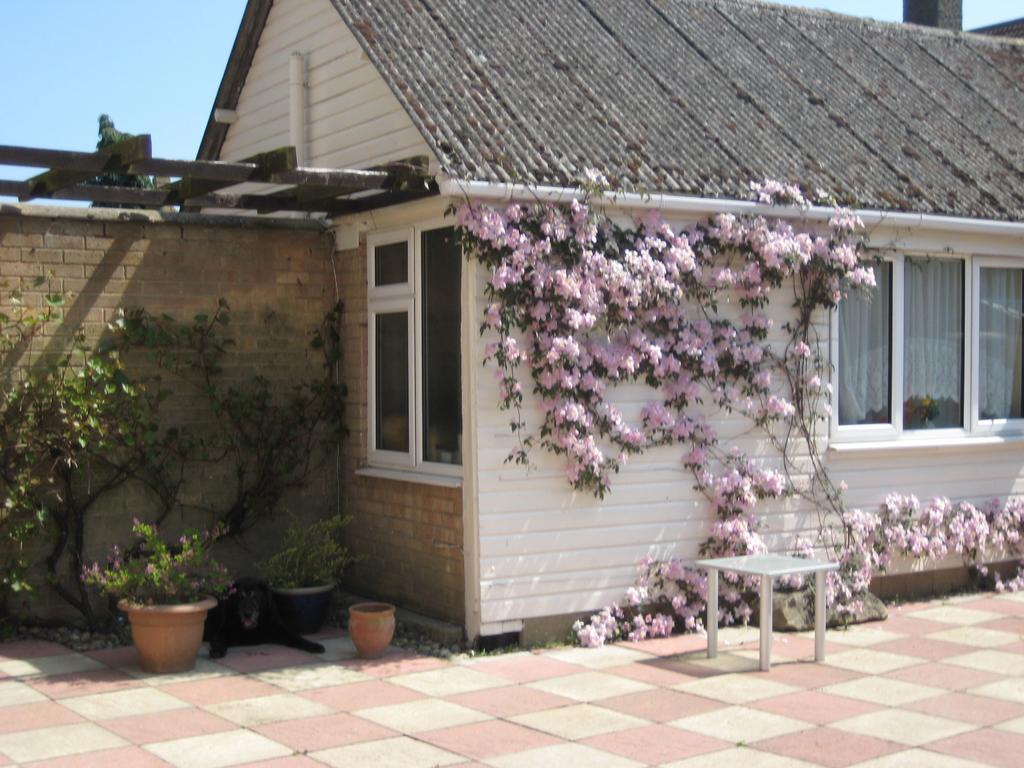 بيتربرو Barn Lodge المظهر الخارجي الصورة